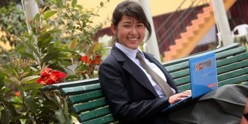 Google Compare room es una aplicaci&oacute;n que ofrece la posibilidad de que profesores y alumnos peruanos puedan mantenerse en contacto de manera permanente directa y personalizada